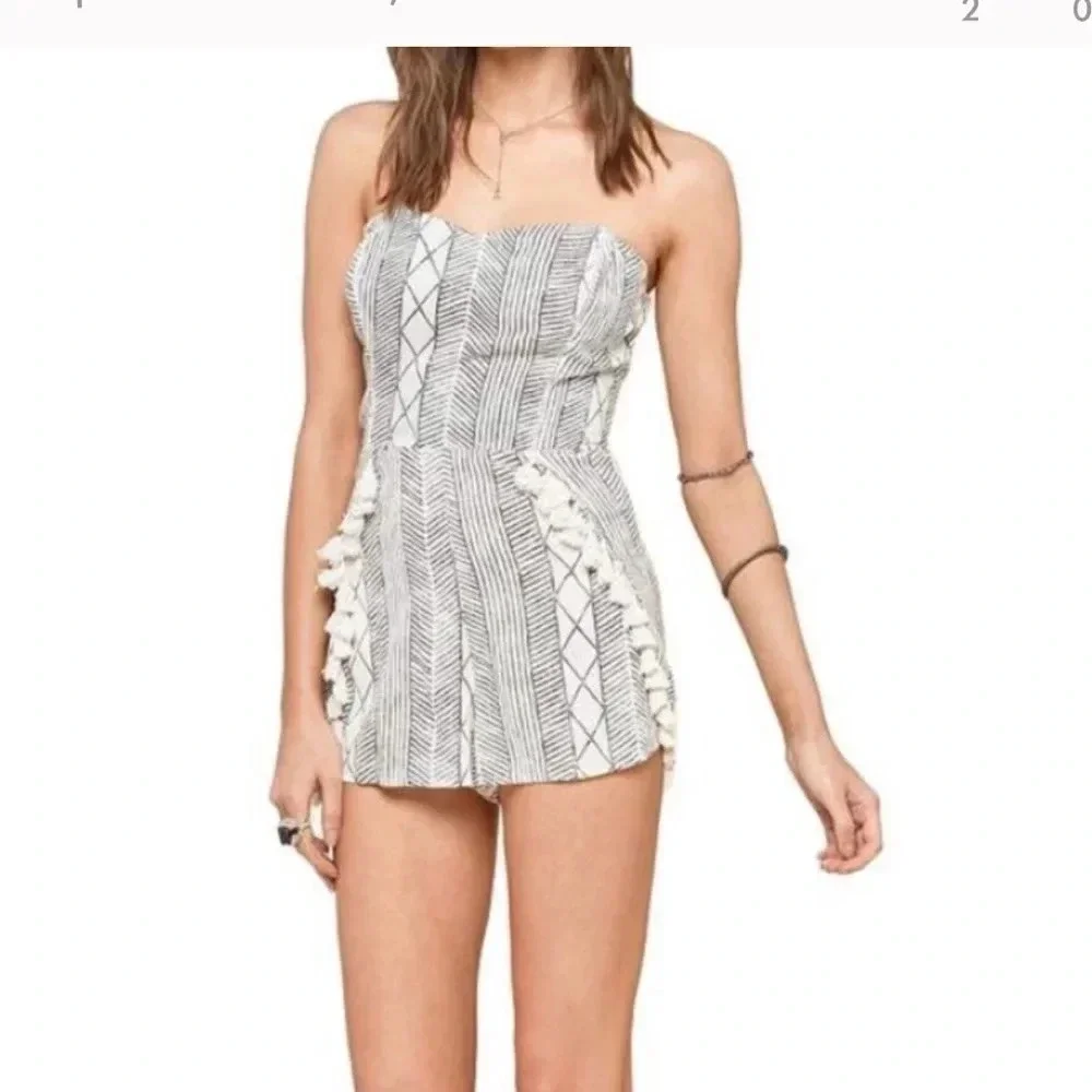 Amuse Society Black/white Printed Tassel Romper